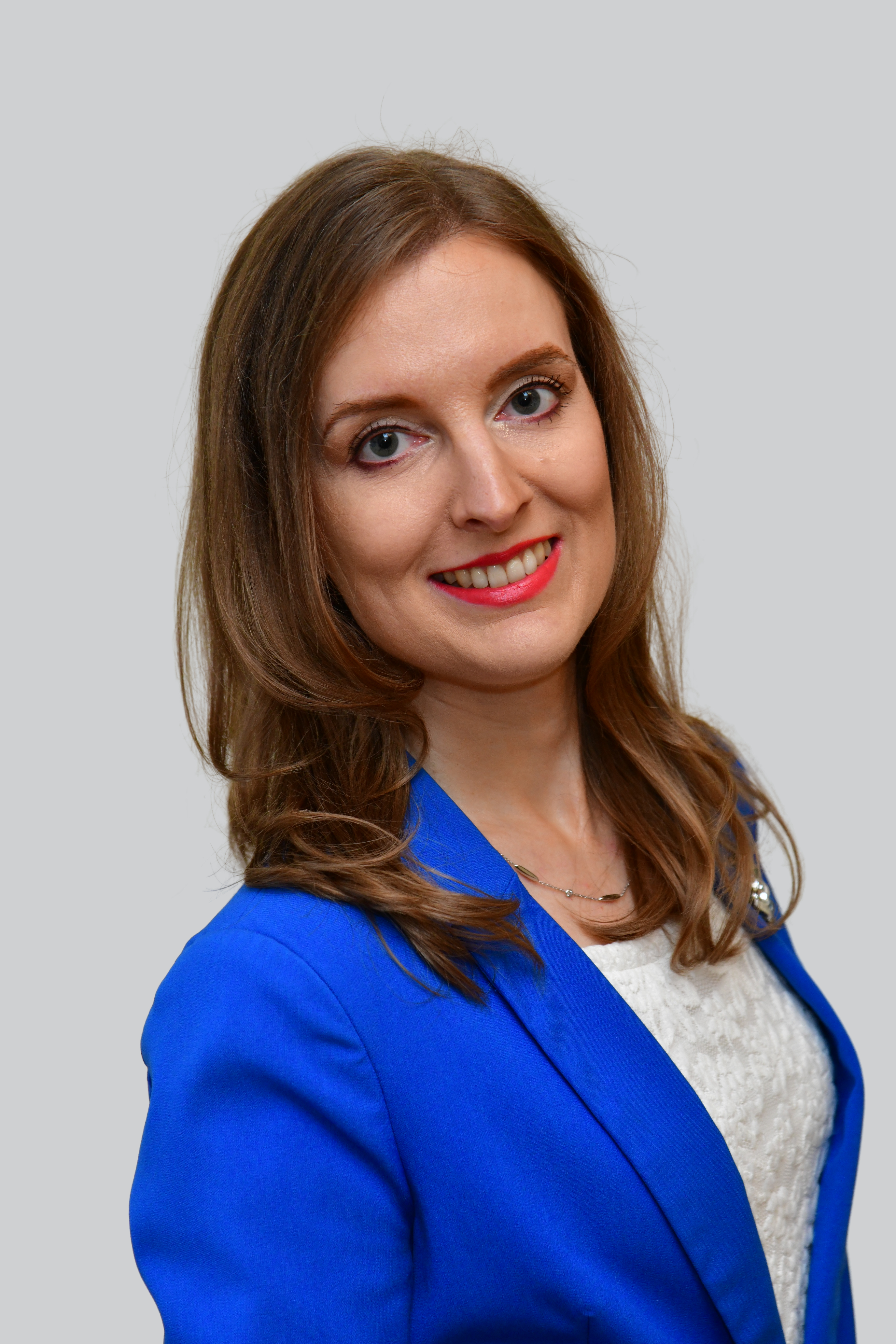 Dr. Éva Nagyfejeő